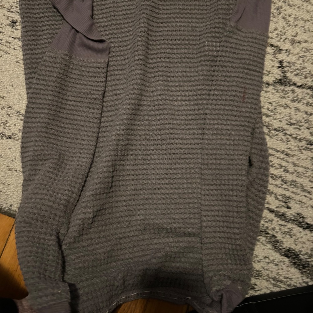 Shirt - Picture 4 of 5